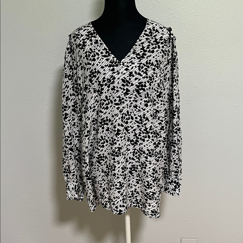 Boss Black & White Printed V-Neck Long-Sleeve Blouse